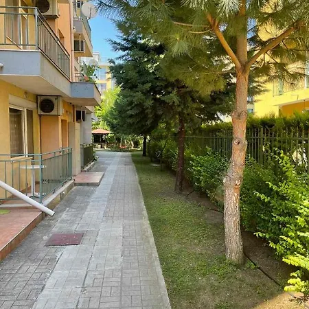 Apartment Breeze