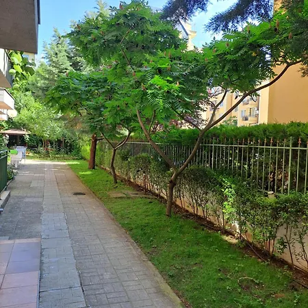 Apartment Breeze *